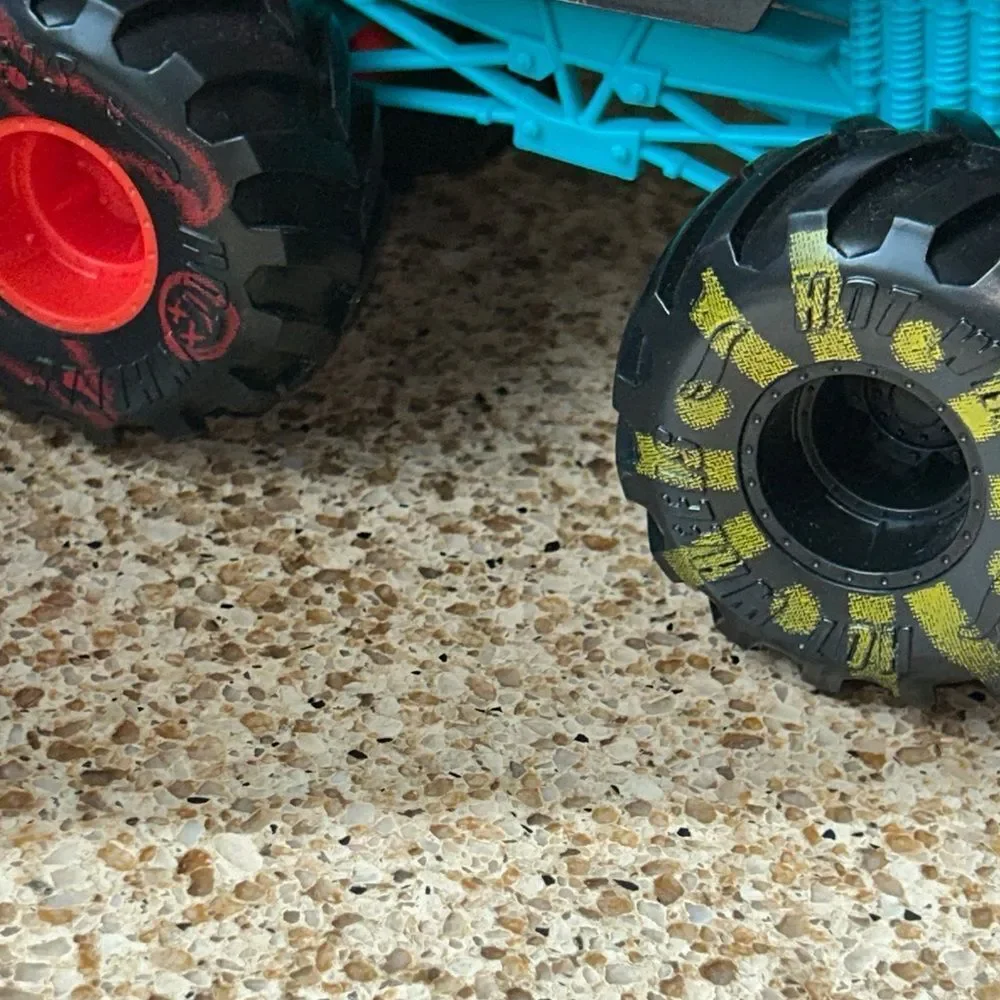 Hot 🥵 Wheels 🛞 Monster Truck 68 🛻 BIG WHEELS BIG FUN 🤩